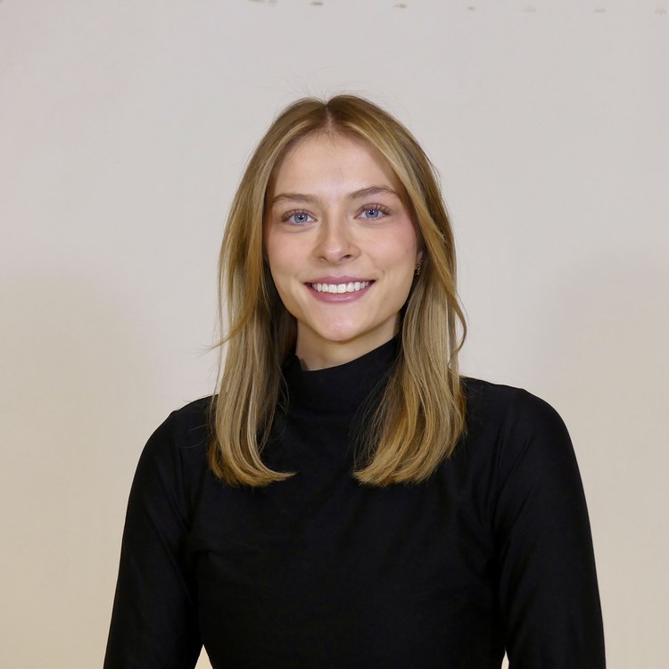 Kylie Klaips - Real Estate Agent at O'Neil Property Group in Yorkville, IL